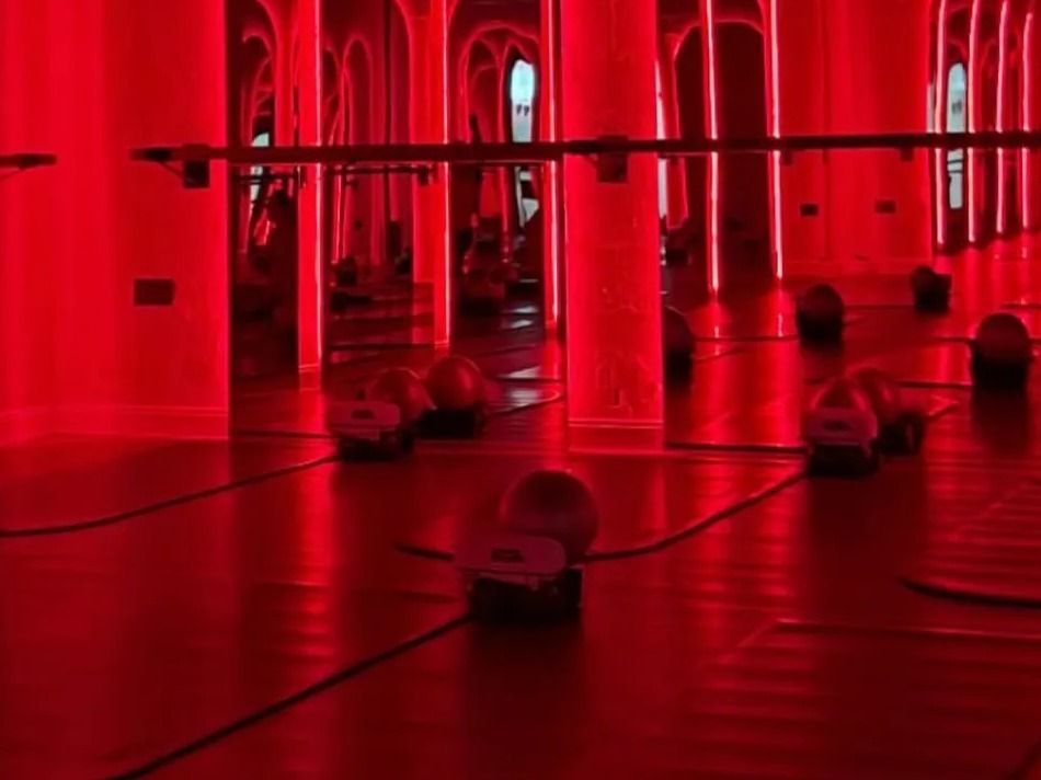 SHAPE Glow (Red Light Class)